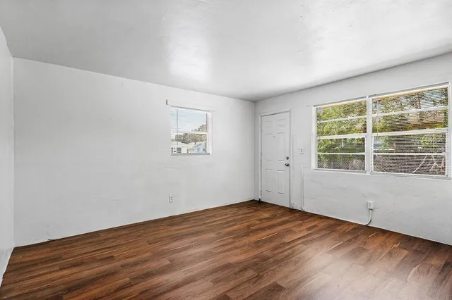 $1,850 | 279 Southwest 1st Street, Unit 1, Deerfield Beach, FL 33441