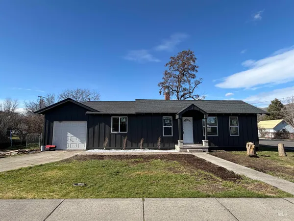 $324,900 | 600 11th Street, Clarkston, WA 99403