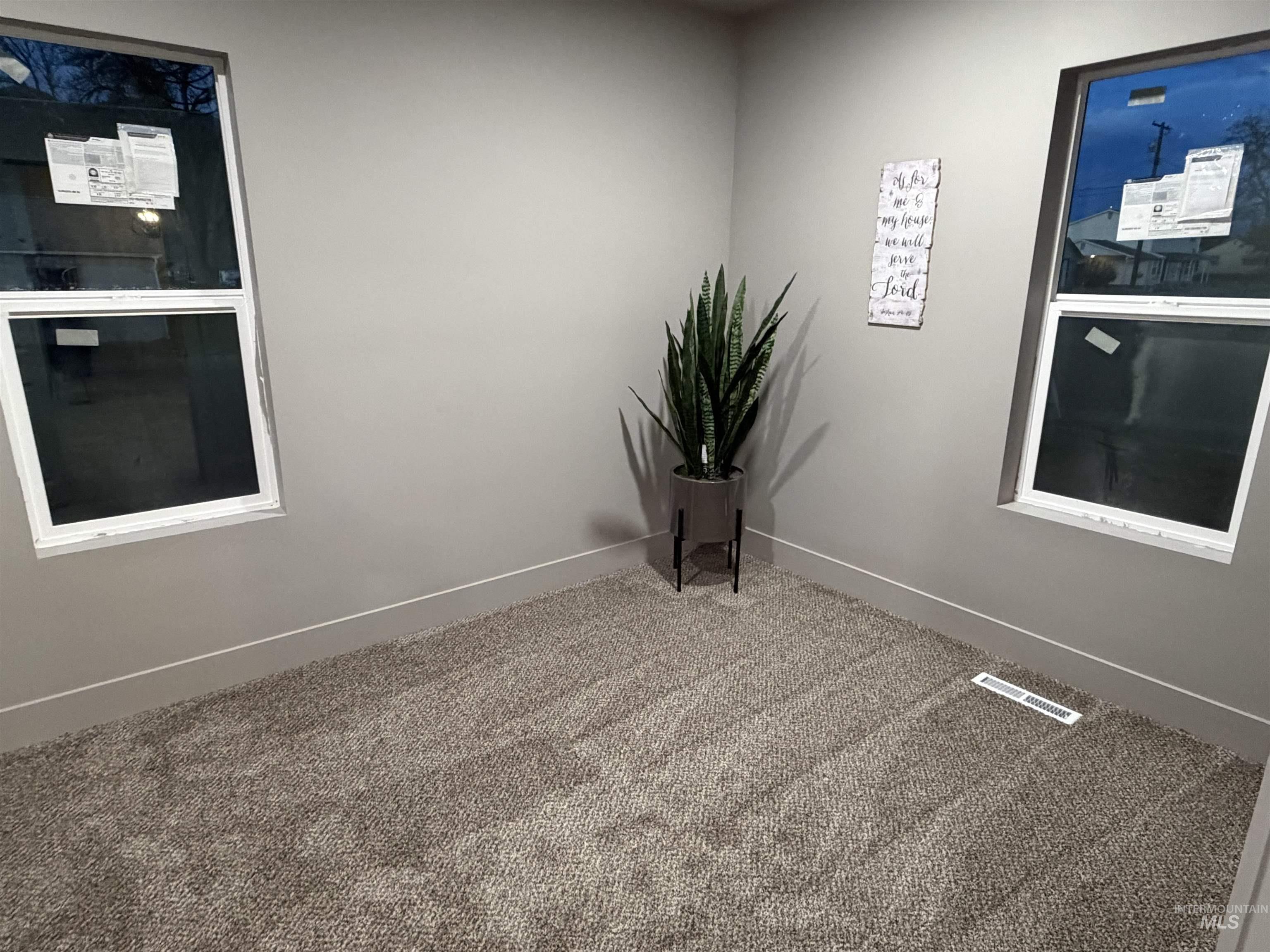 600 11th Street Clarkston, WA 99403 - Photo 20 of 27 Empty room with carpet floors and baseboards