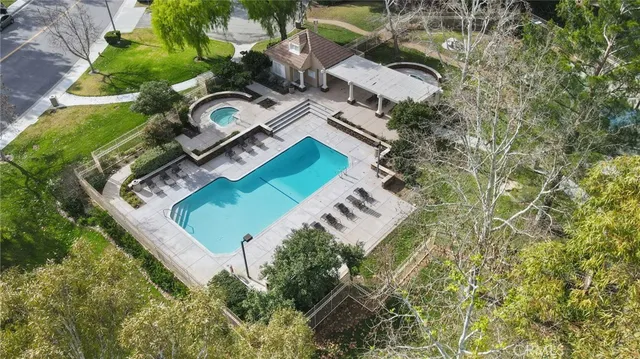 $588,880 | 27905 Crown Ct Circle, Valencia, CA 91354