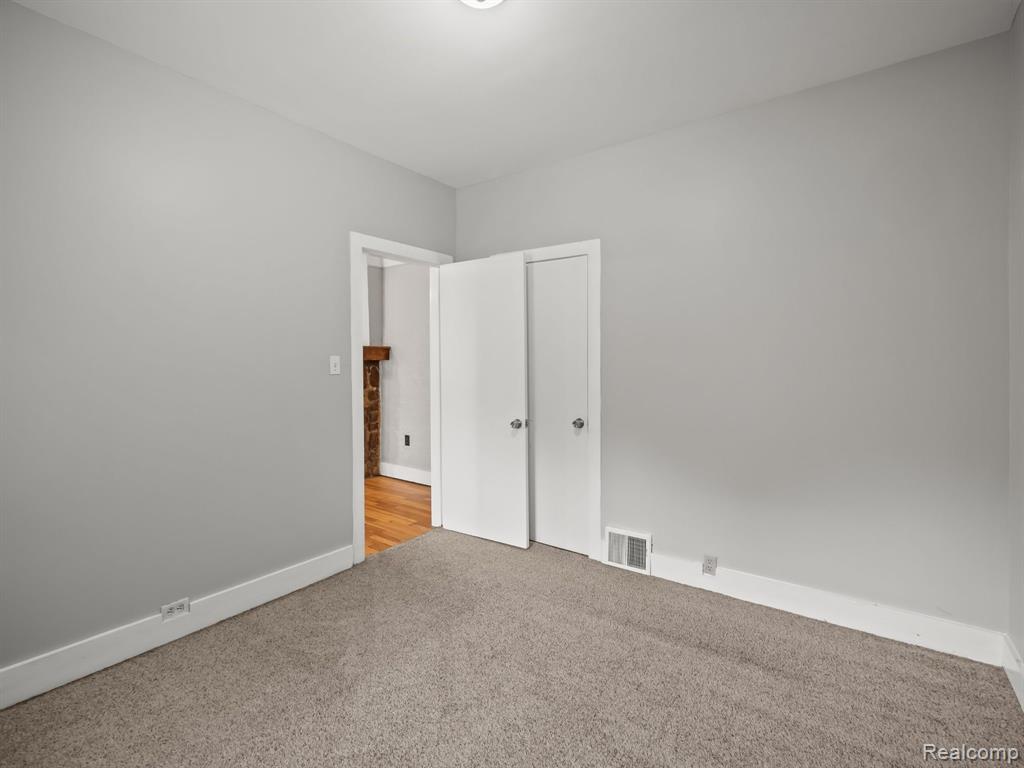 6401 Andersonville Road Waterford, MI 48329 - Photo 23 of 28