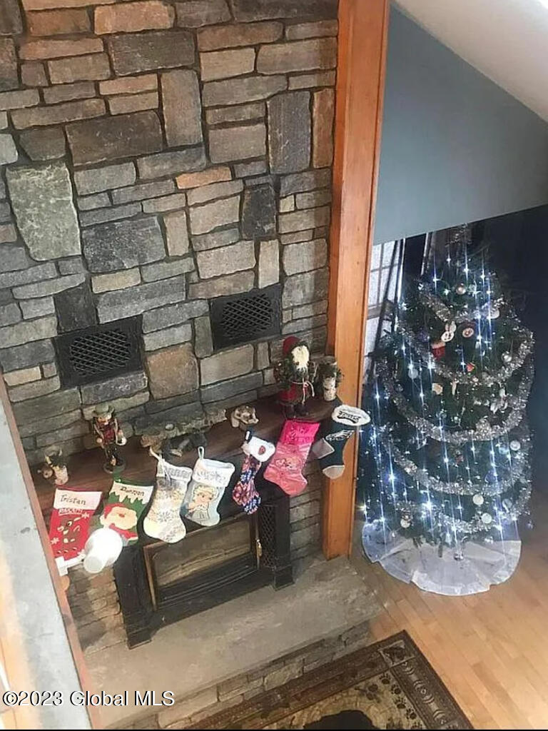 145 Lake Desolation Road Greenfield, NY 12850 - Photo 5 of 17 04