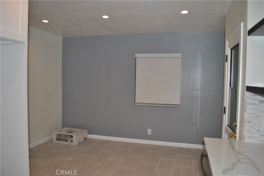 620 Stephen Road Burbank, CA 91504 - Photo 8 of 15 a view of room with window