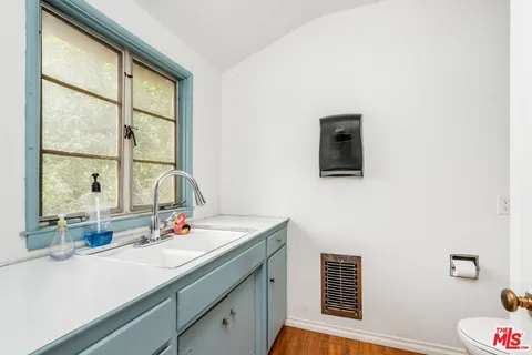 $7,500,000 | 570 South Beverly Glen Boulevard, Los Angeles, CA 90024