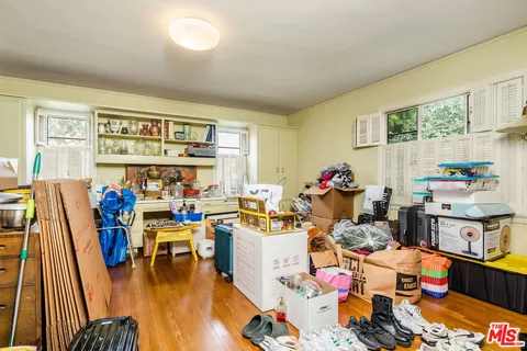 $7,500,000 | 570 South Beverly Glen Boulevard, Los Angeles, CA 90024