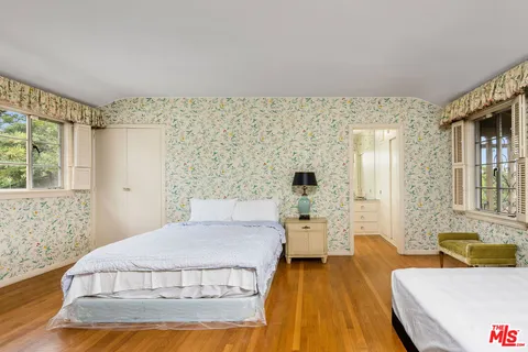 $7,500,000 | 570 South Beverly Glen Boulevard, Los Angeles, CA 90024