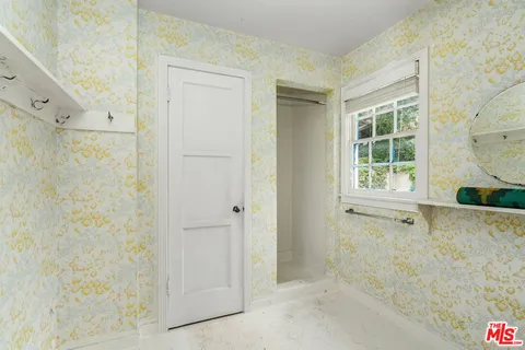 $7,500,000 | 570 South Beverly Glen Boulevard, Los Angeles, CA 90024