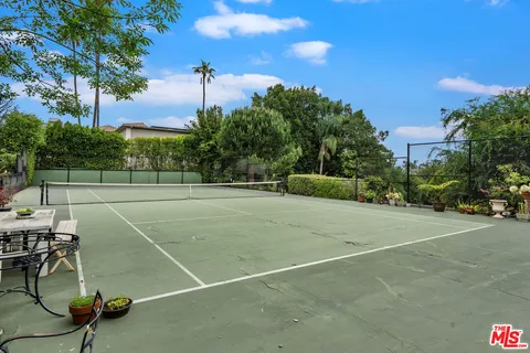 $7,500,000 | 570 South Beverly Glen Boulevard, Los Angeles, CA 90024