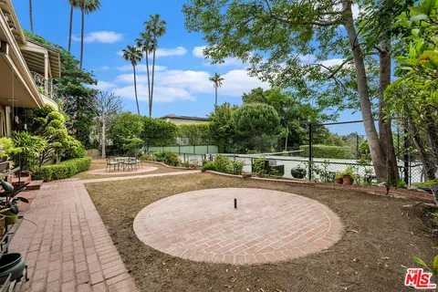 $7,500,000 | 570 South Beverly Glen Boulevard, Los Angeles, CA 90024