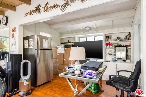 $7,500,000 | 570 South Beverly Glen Boulevard, Los Angeles, CA 90024