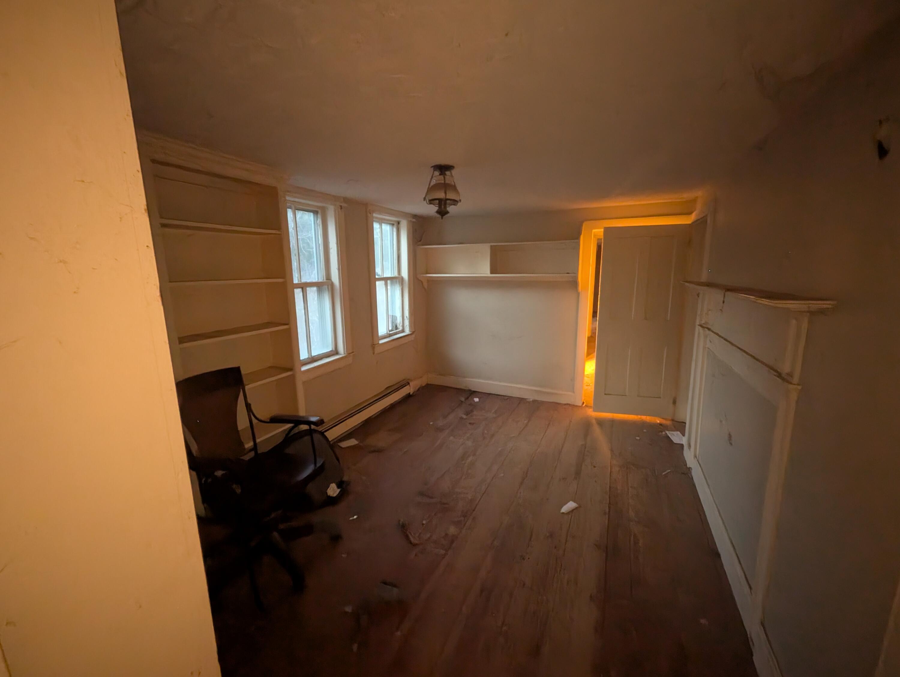 31 Birch Hill Road York, ME 03909 - Photo 15 of 20 PXL_20251201_212110327.RAW-01.COVER