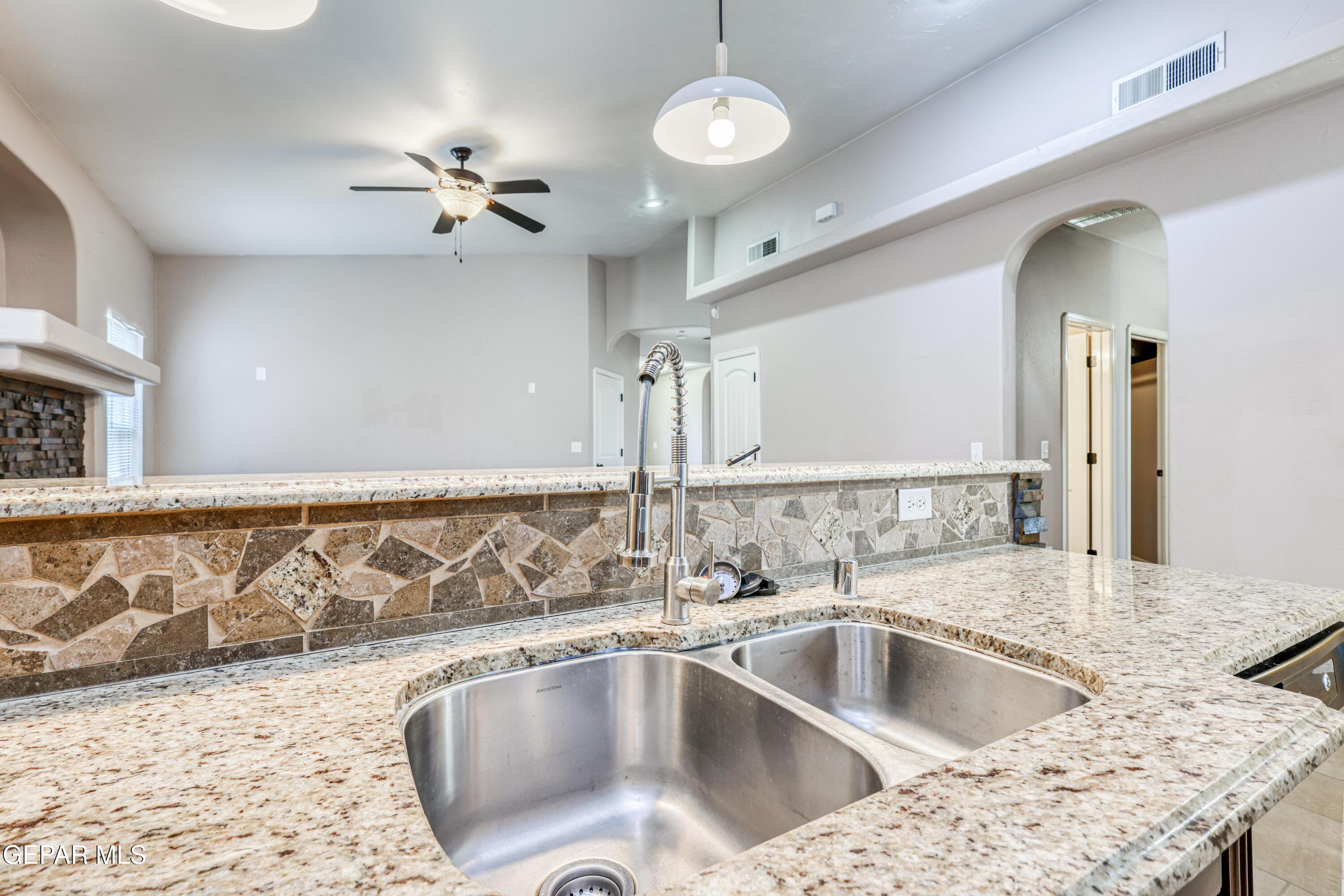 14209 Rattler Point Drive El Paso, TX 79938 - Photo 28 of 54 362A5543_HDR