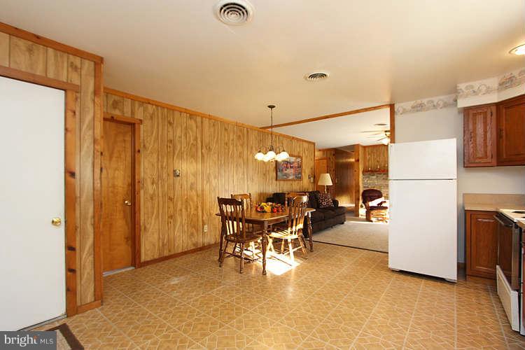 6041 A Old Bohn Road Mount Airy, MD 21771 - Photo 12 of 29 Kitchen