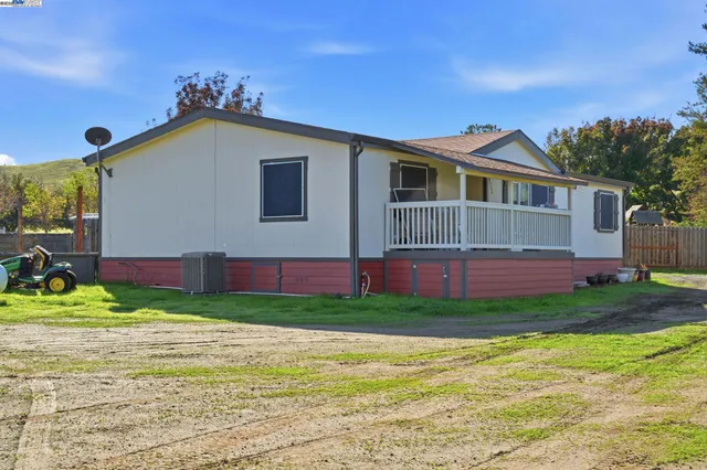 $1,249,000 | 34724 Bernard Road, Tracy, CA 95377