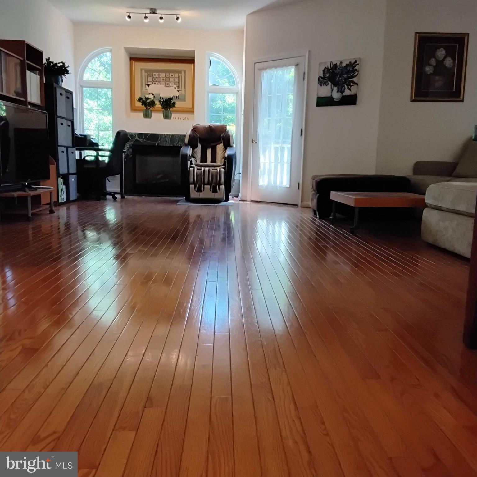 6030 Blue Point Court Clarksville, MD 21029 - Photo 4 of 32