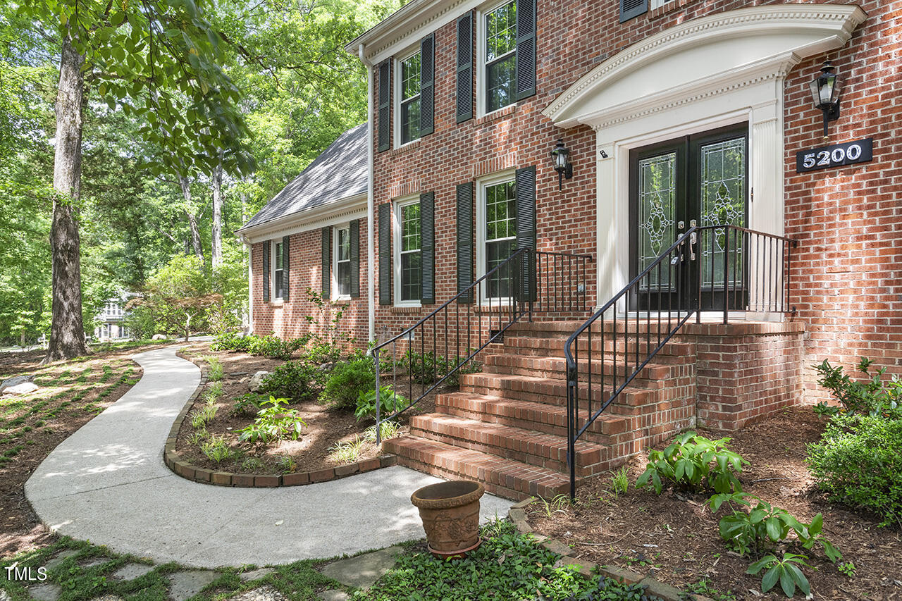 5200 Smallwood Court Raleigh, NC 27613 - Photo 2 of 38 5200 Smallwood Court_11
