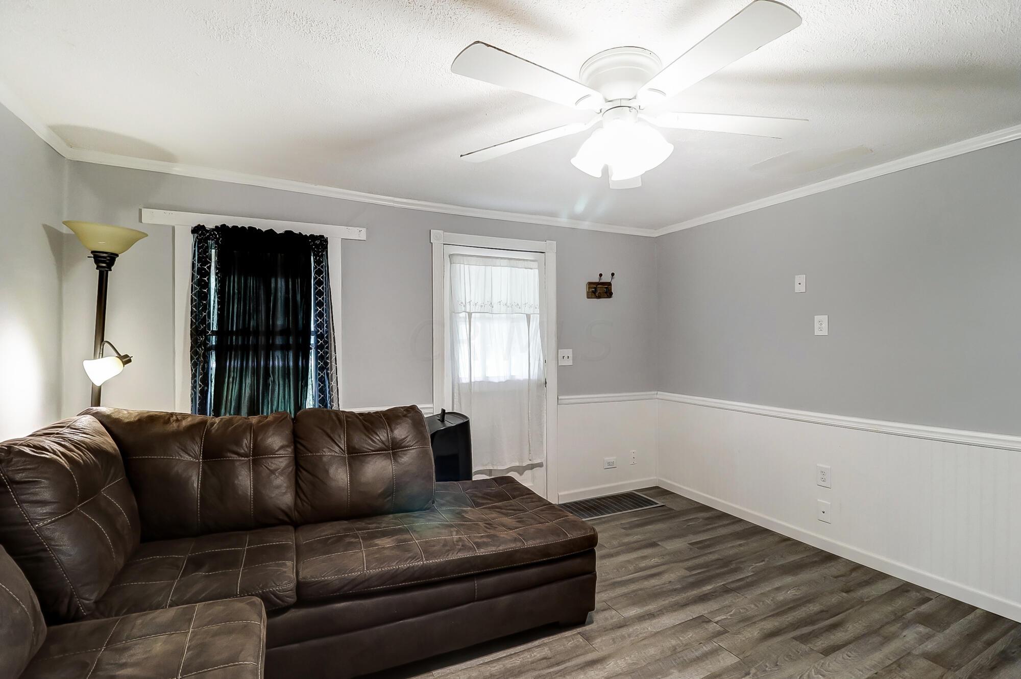 1045 Hart Road Columbus, OH 43223 - Photo 16 of 32 016