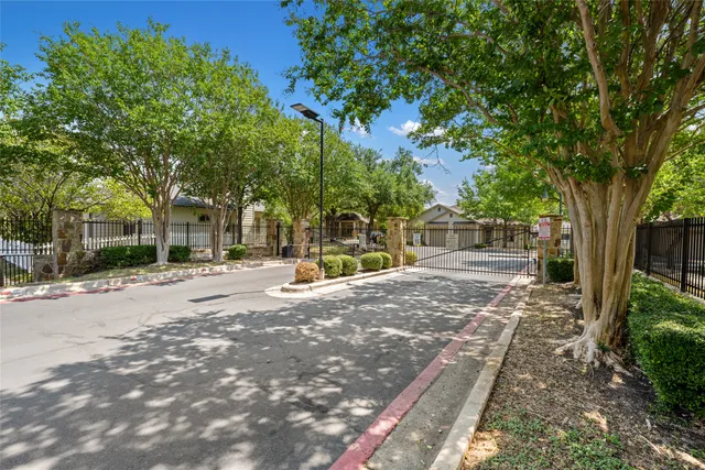 $399,900 | 6801 Beckett Road, Unit 135L, Austin, TX 78749