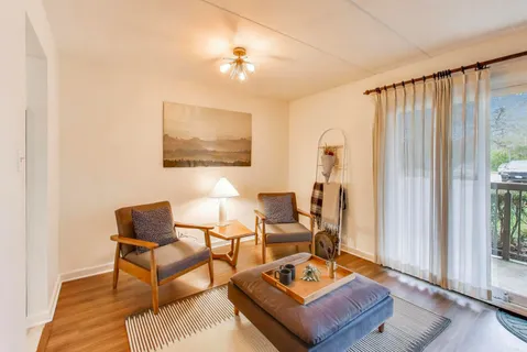 $269,000 | 6443 Clarendon Hills Road, Unit 100D, Willowbrook, IL 60527