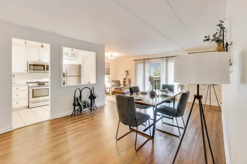 $269,000 | 6443 Clarendon Hills Road, Unit 100D, Willowbrook, IL 60527