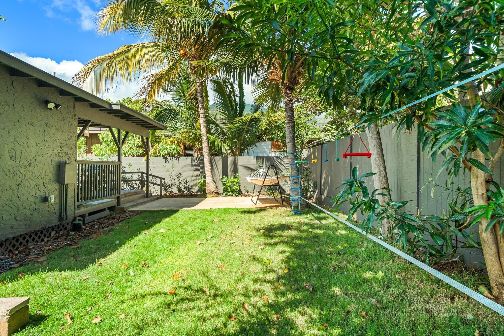 2074 Puuohala Road Wailuku, HI 96793 - Photo 28 of 37 a view of yard with green space