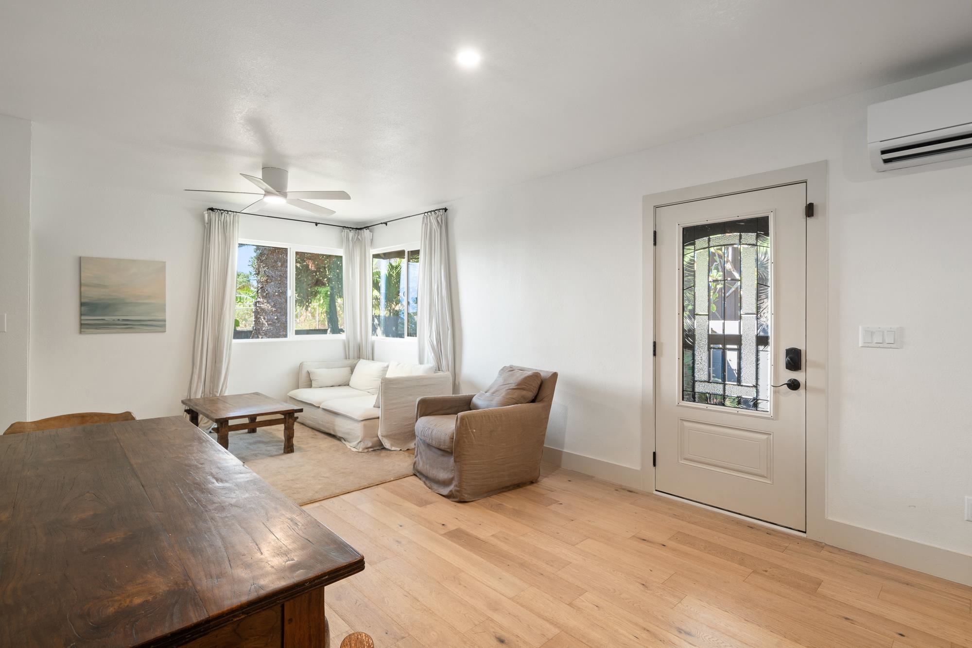 2074 Puuohala Road Wailuku, HI 96793 - Photo 4 of 37 a living room with furniture and window