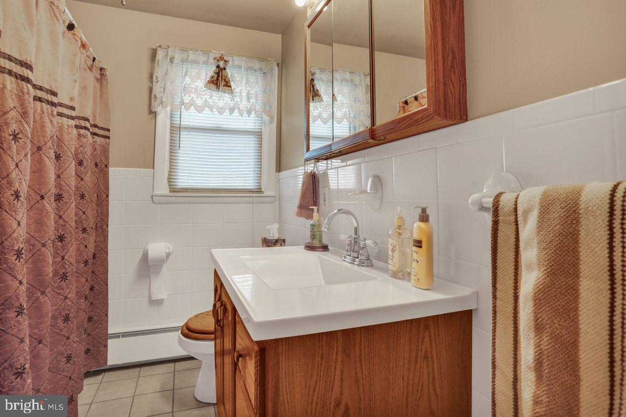 3046 Red Oak Road Reading, PA 19605 - Photo 16 of 26 Gallery Image 16