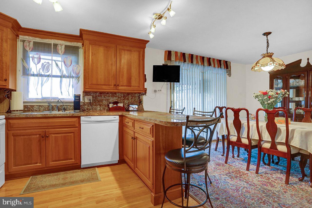 3046 Red Oak Road Reading, PA 19605 - Photo 5 of 26 Gallery Image 5