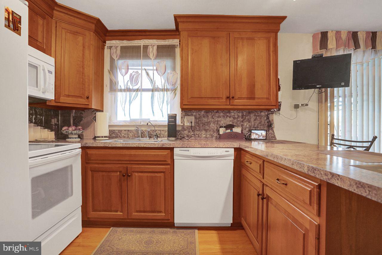 3046 Red Oak Road Reading, PA 19605 - Photo 6 of 26 Gallery Image 6