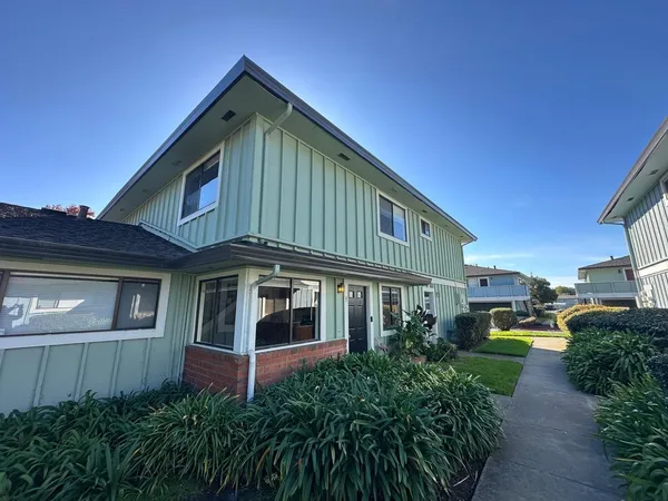 $569,000 | 922 Ponselle Lane, Unit 3, Capitola, CA 95010