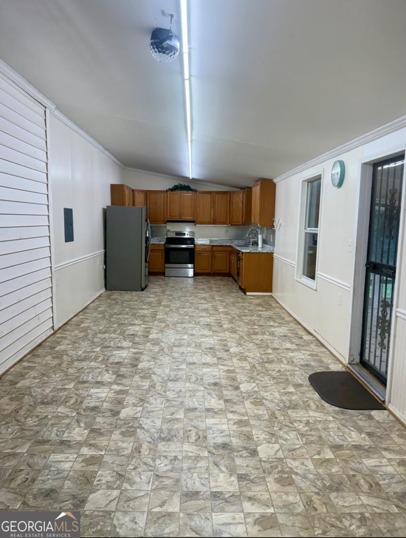 93 Arnall Boulevard Blakely, GA 39823 - Photo 6 of 43 a view of a livingroom with furniture