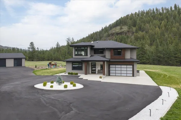 $999,900 | 16215 West Coulee Hite Road, Spokane, WA 99224