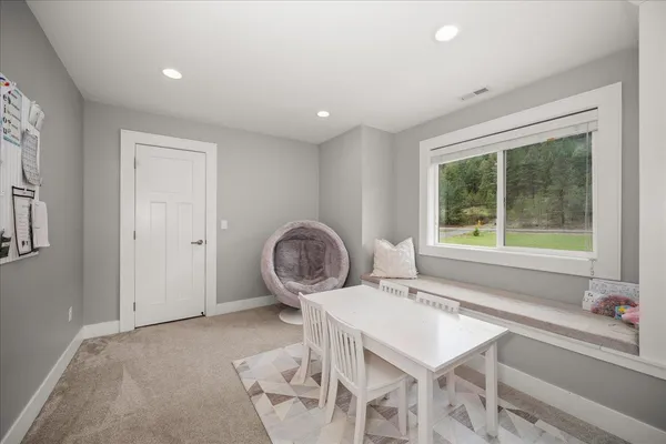 $999,900 | 16215 West Coulee Hite Road, Spokane, WA 99224