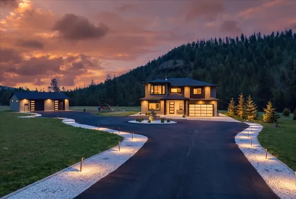 $999,900 | 16215 West Coulee Hite Road, Spokane, WA 99224