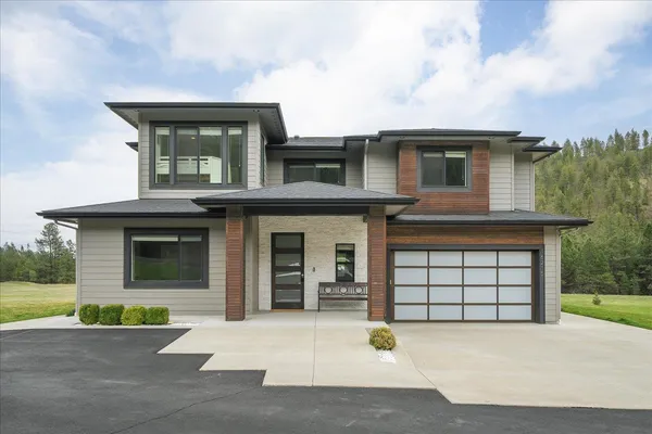 $999,900 | 16215 West Coulee Hite Road, Spokane, WA 99224