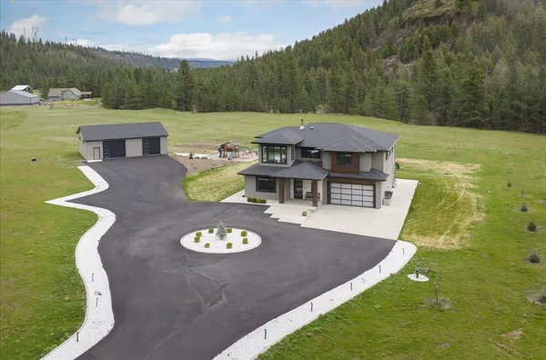 $999,900 | 16215 West Coulee Hite Road, Spokane, WA 99224