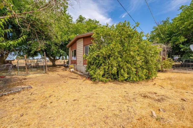 $694,000 | 20050 Plains Drive, Red Bluff, CA 96080