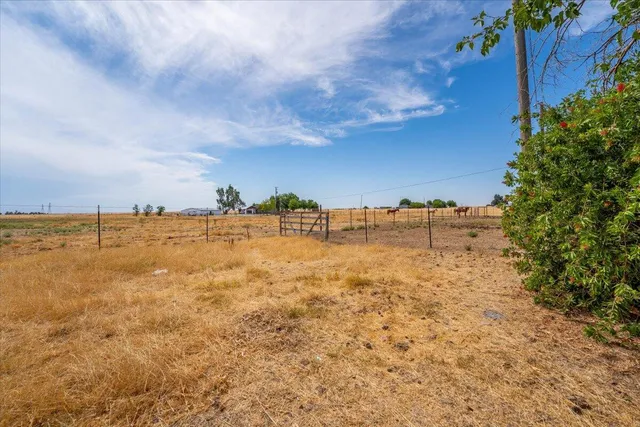 $694,000 | 20050 Plains Drive, Red Bluff, CA 96080