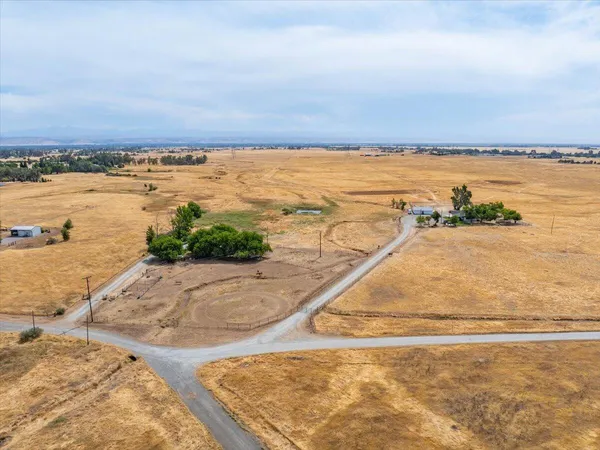 $680,000 | 20050 Plains Drive, Red Bluff, CA 96080
