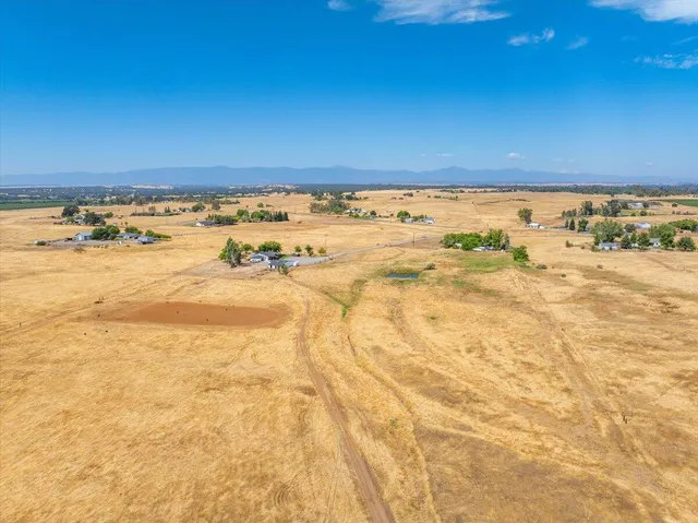 $694,000 | 20050 Plains Drive, Red Bluff, CA 96080