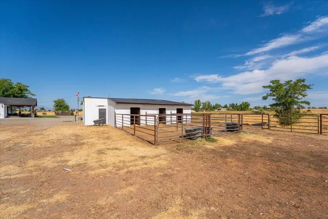 $694,000 | 20050 Plains Drive, Red Bluff, CA 96080