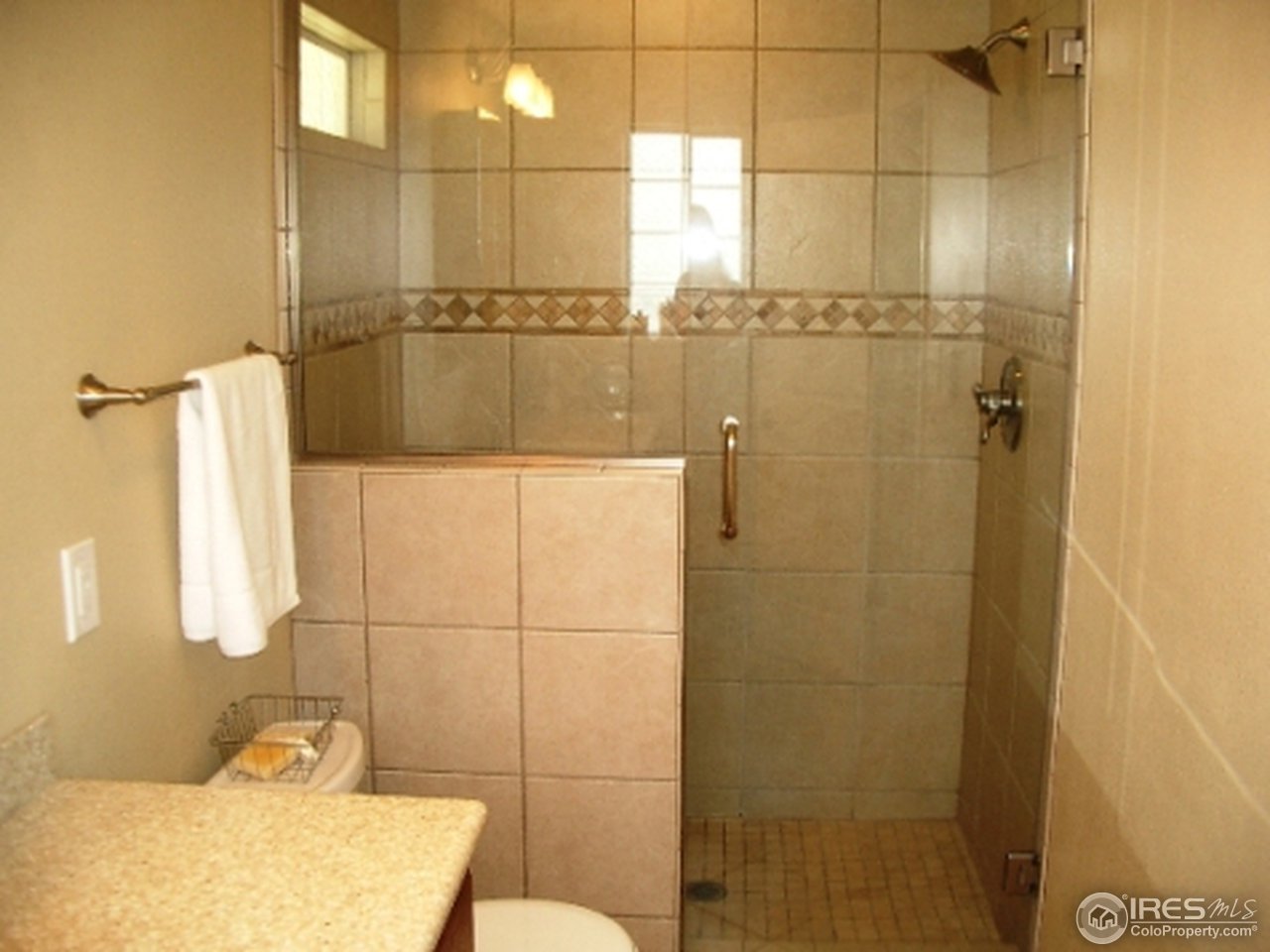 8863 Walker Road Niwot, CO 80503 - Photo 9 of 18 Master Bath