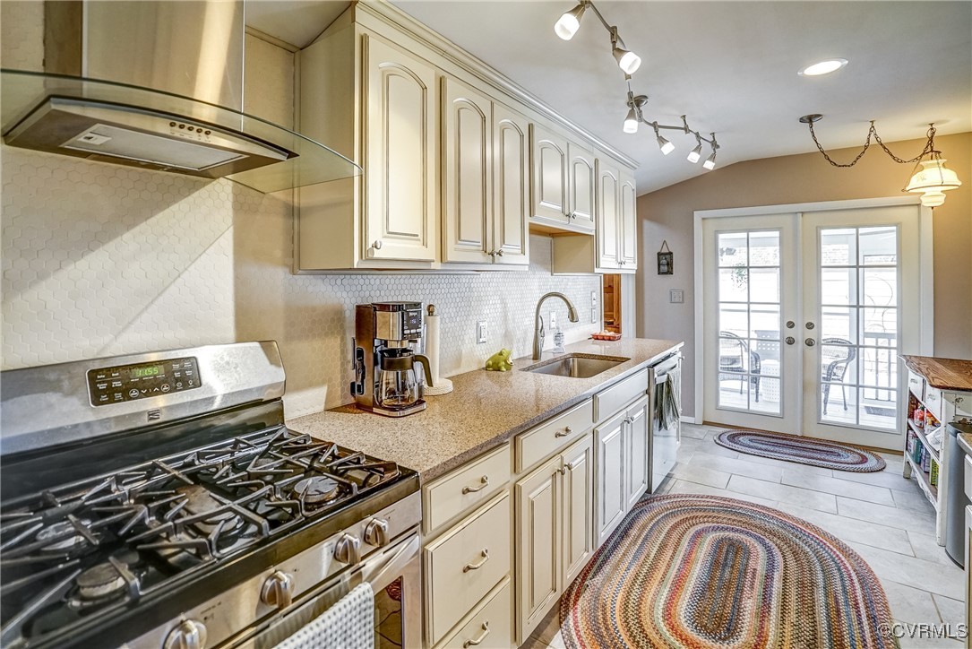 2124 Tarleton Drive Charlottesville, VA 22901 - Photo 15 of 45 a kitchen with stainless steel appliances granite countertop a stove and a sink