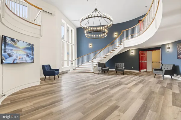 $999 | 7040 Oxford Avenue, Unit 103, Philadelphia, PA 19111