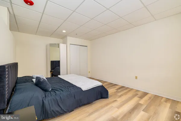 $999 | 7040 Oxford Avenue, Unit 103, Philadelphia, PA 19111