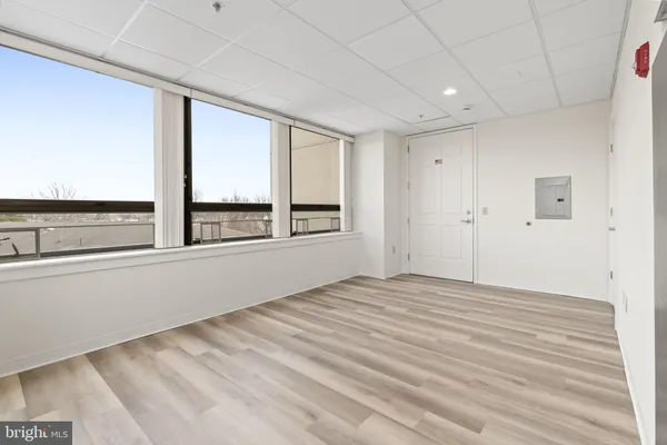 $999 | 7040 Oxford Avenue, Unit 103, Philadelphia, PA 19111