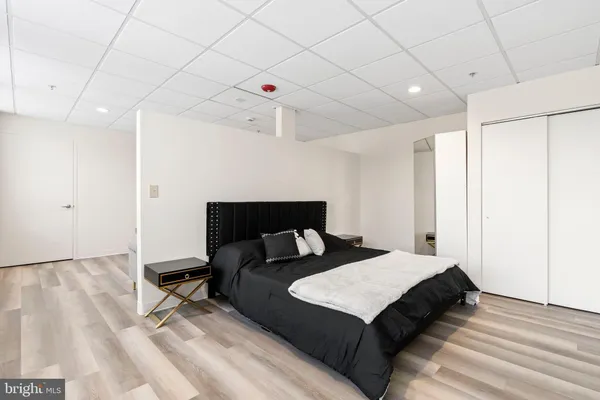 $999 | 7040 Oxford Avenue, Unit 103, Philadelphia, PA 19111