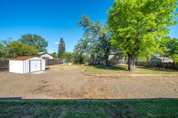 $329,000 | 5802 Mountain View Drive, Redding, CA 96003