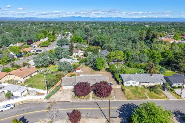 $329,000 | 5802 Mountain View Drive, Redding, CA 96003