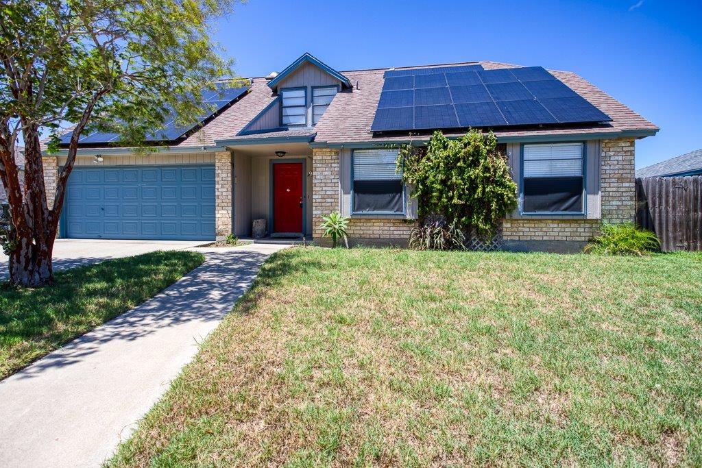 906 St Christopher Street Corpus Christi, TX 78418 - Photo 2 of 40